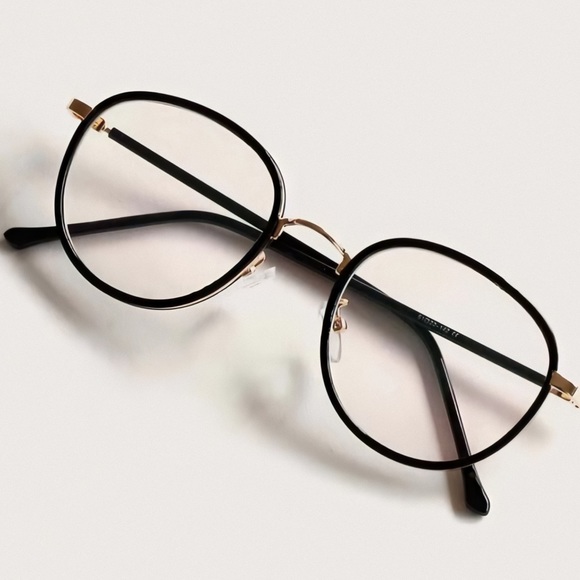 •Round Thin Frame Glasses •Irregular Frame Glasses - Picture 2 of 8